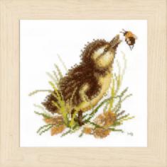 PN-0146977 Набір для вишивки хрестом LanArte Duckling and bumblebee "Каченя і джміль"
