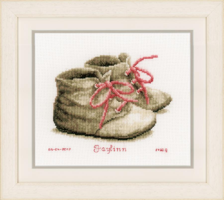 PN-0162101 Набор для вышивки крестом Vervaco Baby Shoes "Детские башмачки". Каталог товарів. Набори