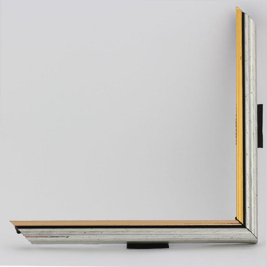 Рамка стандартная без стекла, цвет серебро с золотом, размер 21х21. Каталог товарів. Рамки для вишивання